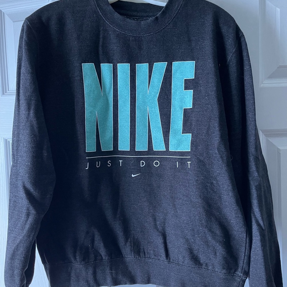 Nike crewneck